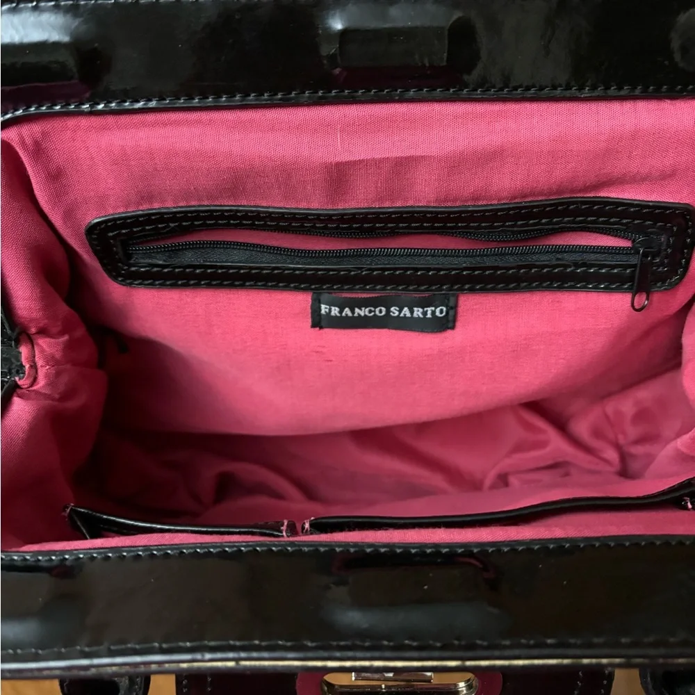 Franco Sarto- Beautiful black patent bag 19 inch tall - 15 inch wide - Picture 5 of 7